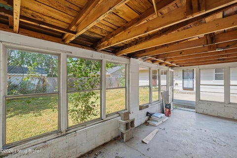 Tiny photo for 221 Welburn Dr, Louisville, KY 40218 (MLS # 1728944)