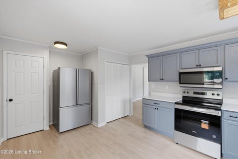 Tiny photo for 221 Welburn Dr, Louisville, KY 40218 (MLS # 1728944)