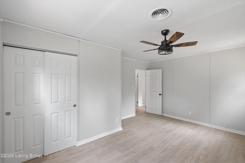 Tiny photo for 221 Welburn Dr, Louisville, KY 40218 (MLS # 1728944)
