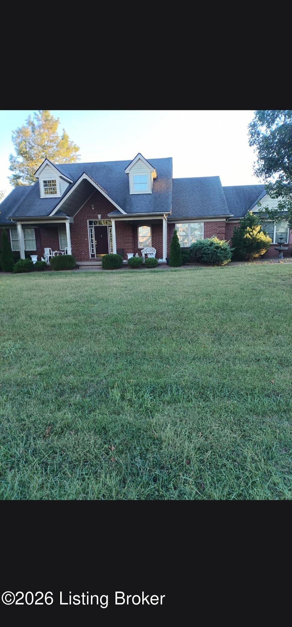 Photo of 124 Deep Springs Dr, Bardstown, KY 40004 (MLS # 1731006)