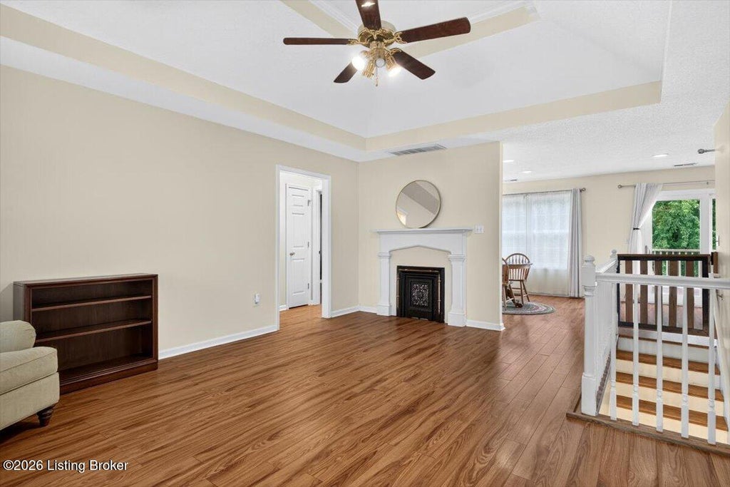 Photo of 2038 Hearthside Cir, Shelbyville, KY 40065 (MLS # 1728233)
