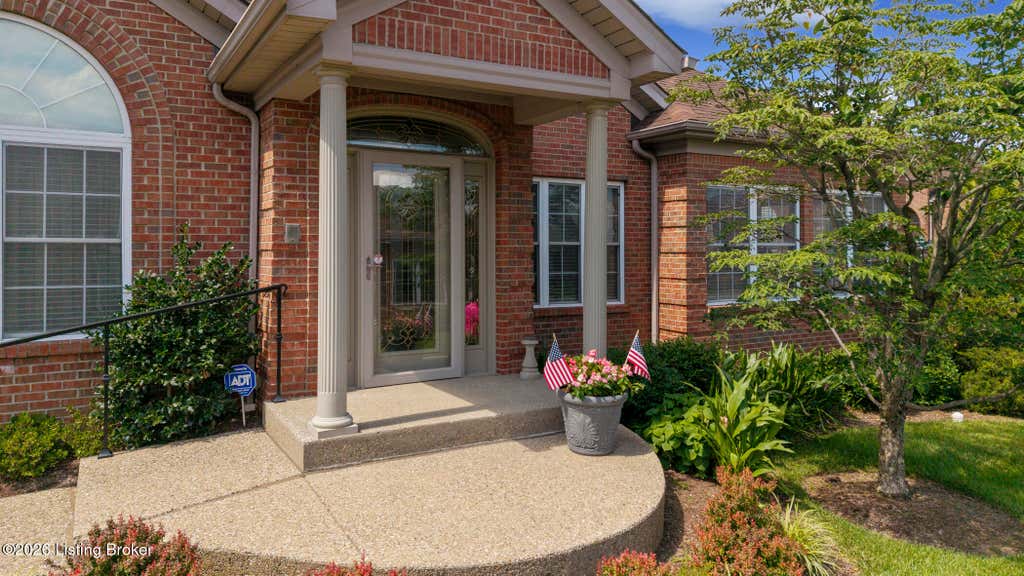 Photo of 710 Tessin Way, Louisville, KY 40223 (MLS # 1723512)