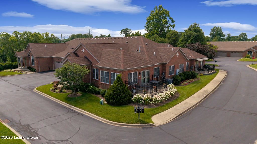 Photo of 710 Tessin Way, Louisville, KY 40223 (MLS # 1723512)