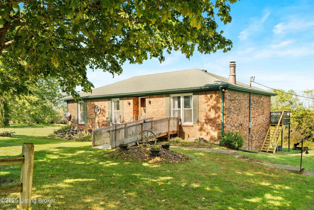 Photo of 276 Jacksonville Rd, Bagdad, KY 40003 (MLS # 1705966)