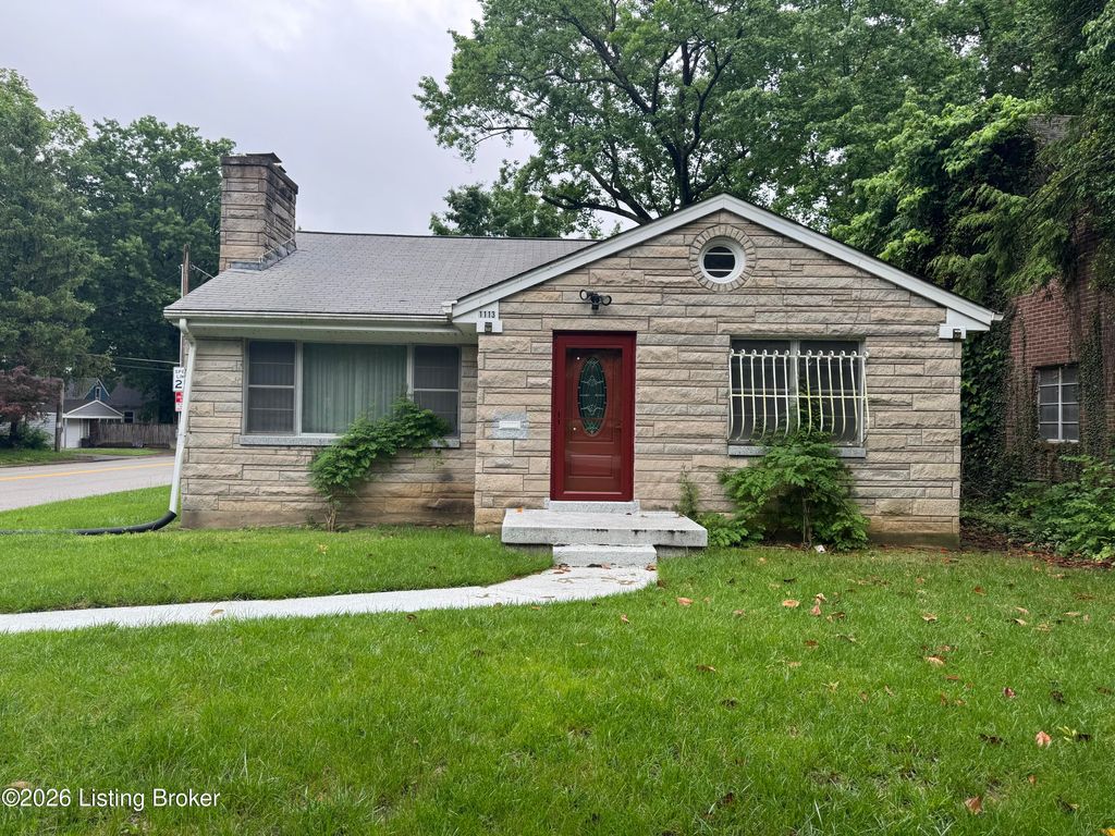 Photo of 1113 Southwestern Pkwy, Louisville, KY 40211 (MLS # 1721181)