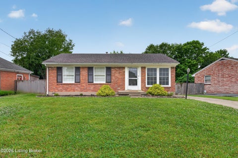 Homes For Sale - 10020 Charleswood Rd<br/> Louisville, KY 40229