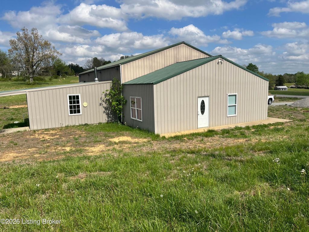 Photo of 8619 Anneta Rd #1, Leitchfield, KY 42754 (MLS # 1714325)