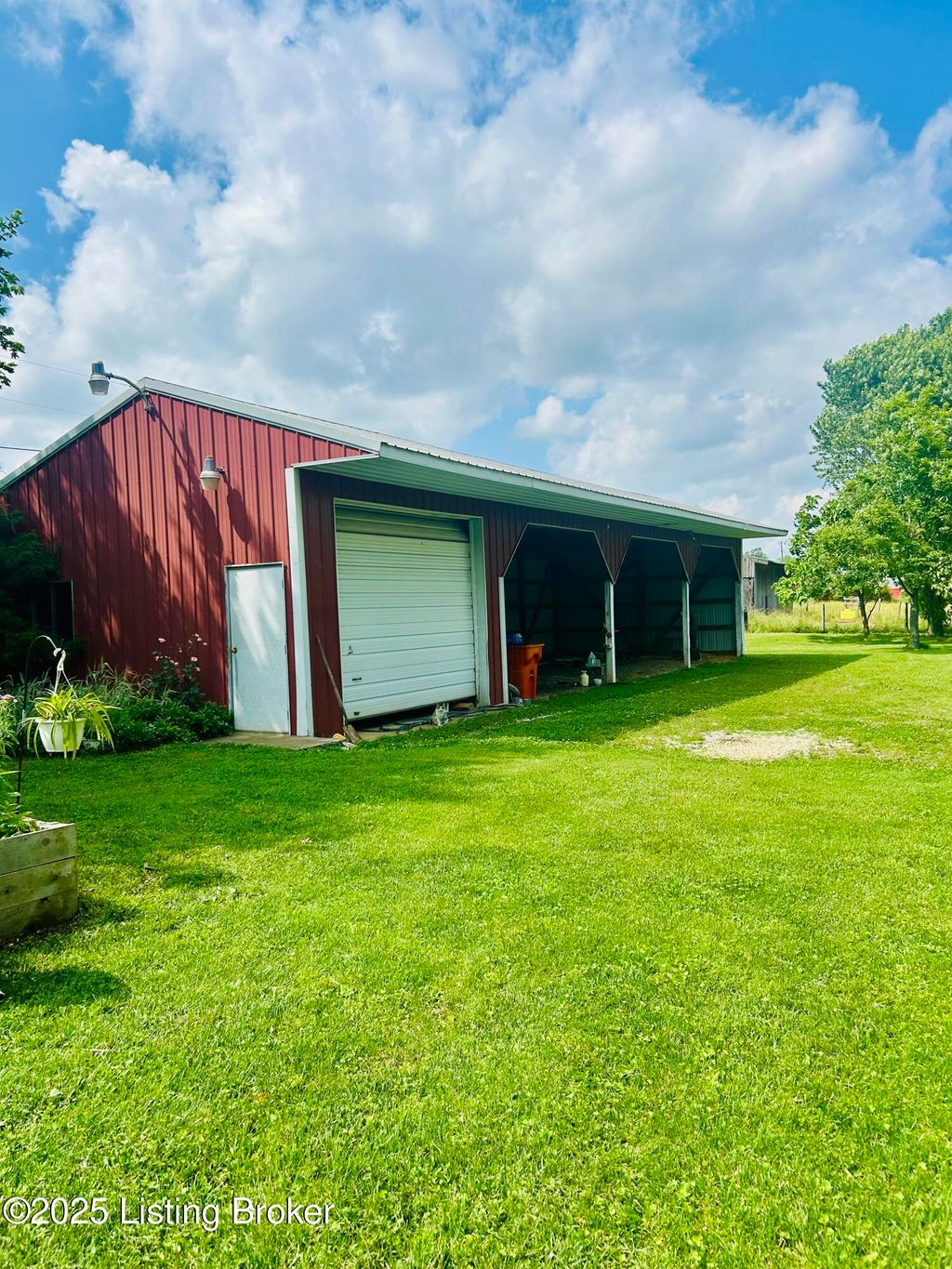 Photo of 307 Howevalley Rd, Cecilia, KY 42724 (MLS # 1714794)