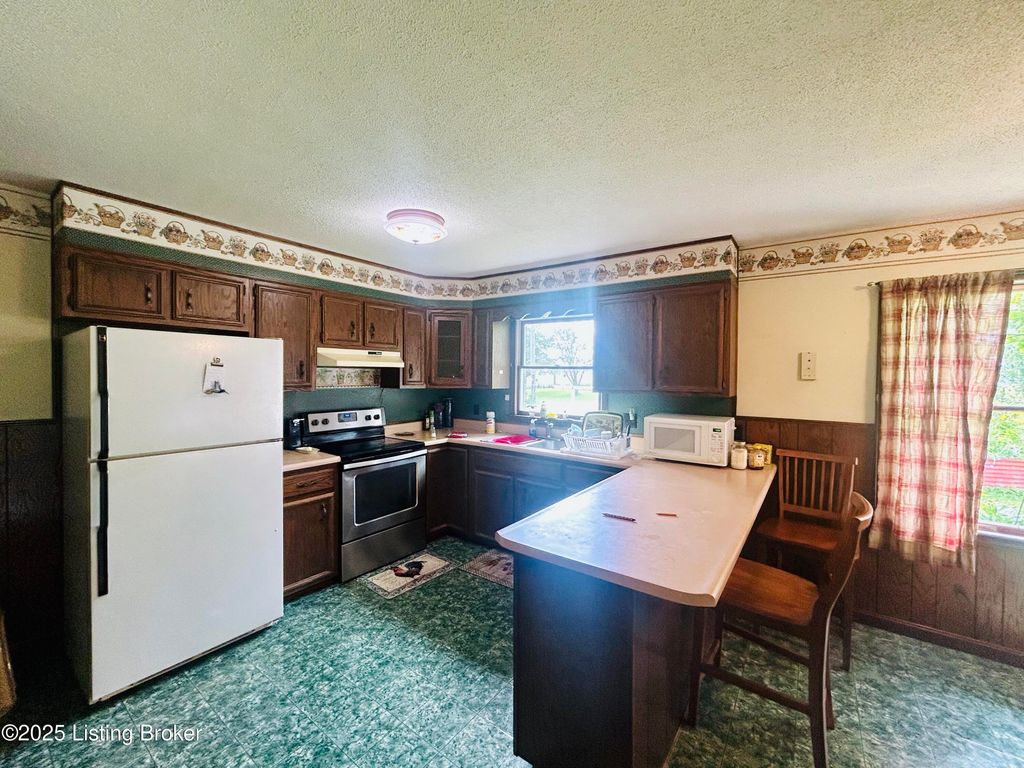 Photo of 307 Howevalley Rd, Cecilia, KY 42724 (MLS # 1714794)