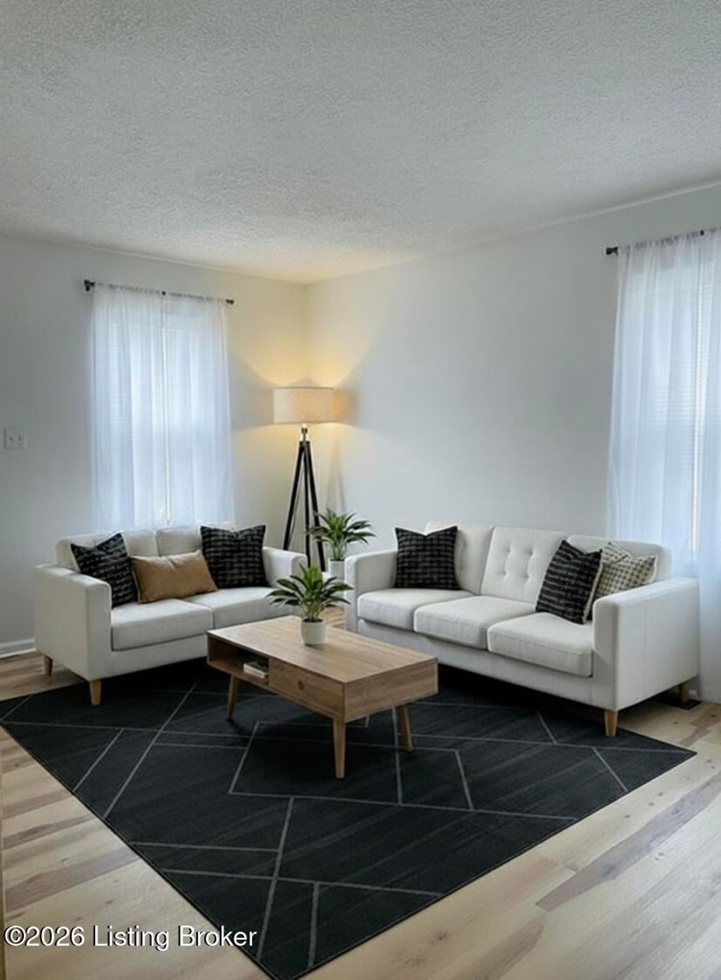 Photo of 1601 Clara Ave, Louisville, KY 40215 (MLS # 1708439)