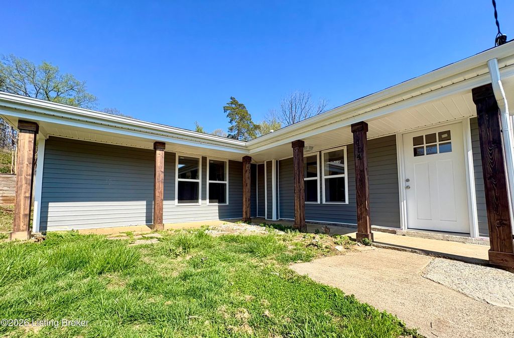 Photo of 114 Hardin Ct, Taylorsville, KY 40071 (MLS # 1716092)
