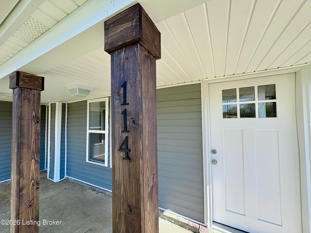 Photo of 114 Hardin Ct, Taylorsville, KY 40071 (MLS # 1716092)