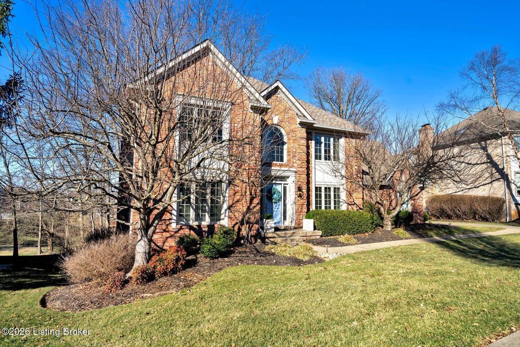 Photo of 839 Lake Forest Pkwy, Louisville, KY 40245 (MLS # 1707529)