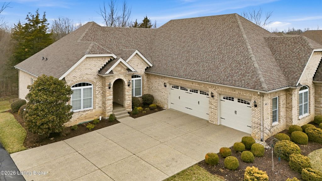 Photo of 203 Chadwick Glen Pl #11, Louisville, KY 40245 (MLS # 1711194)