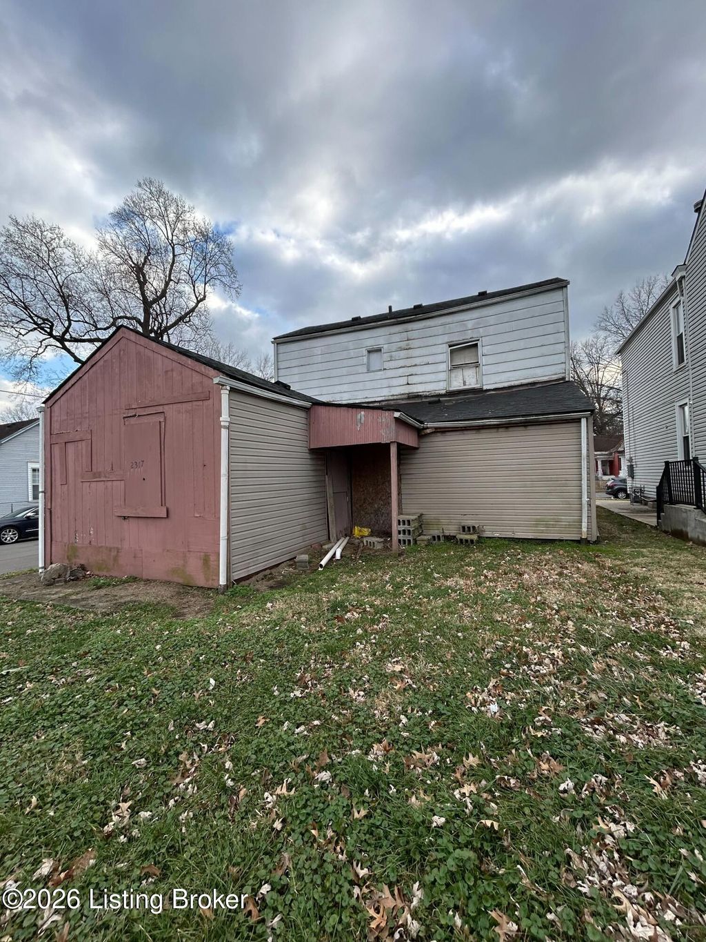 Photo of 2317 Garland Ave, Louisville, KY 40211 (MLS # 1706649)