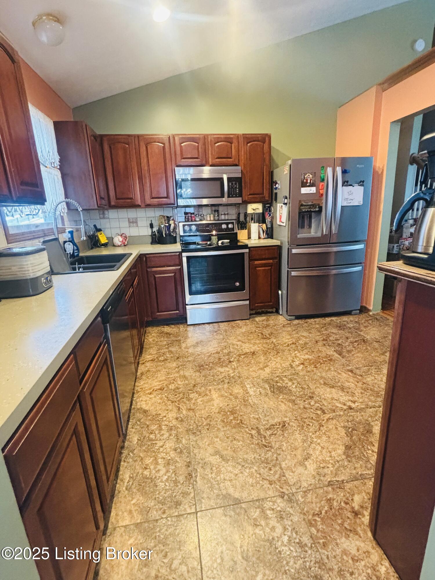5306 Wild River Ct, Louisville, Kentucky image 13