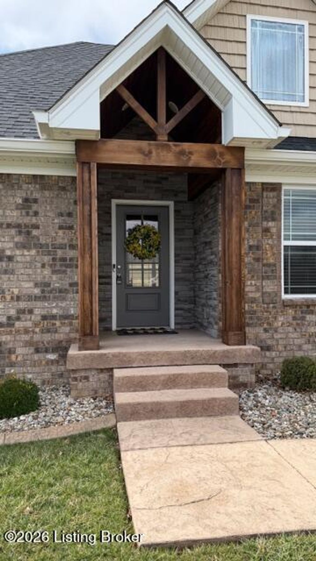 Photo of 215 Ruth Ln, Bardstown, KY 40004 (MLS # 1709998)