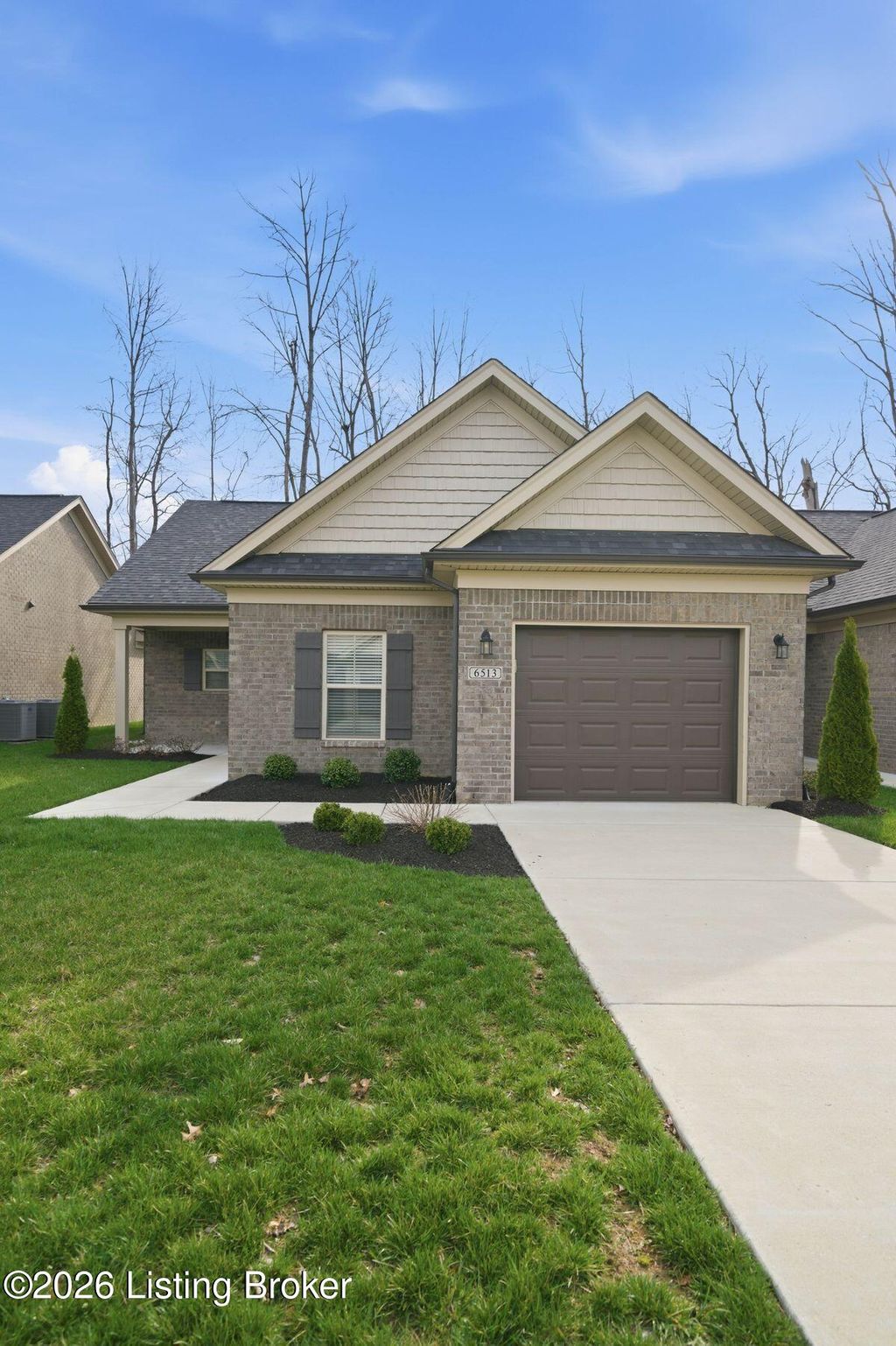 Photo of 6513 Blum Farm Ct, Louisville, KY 40291 (MLS # 1711126)