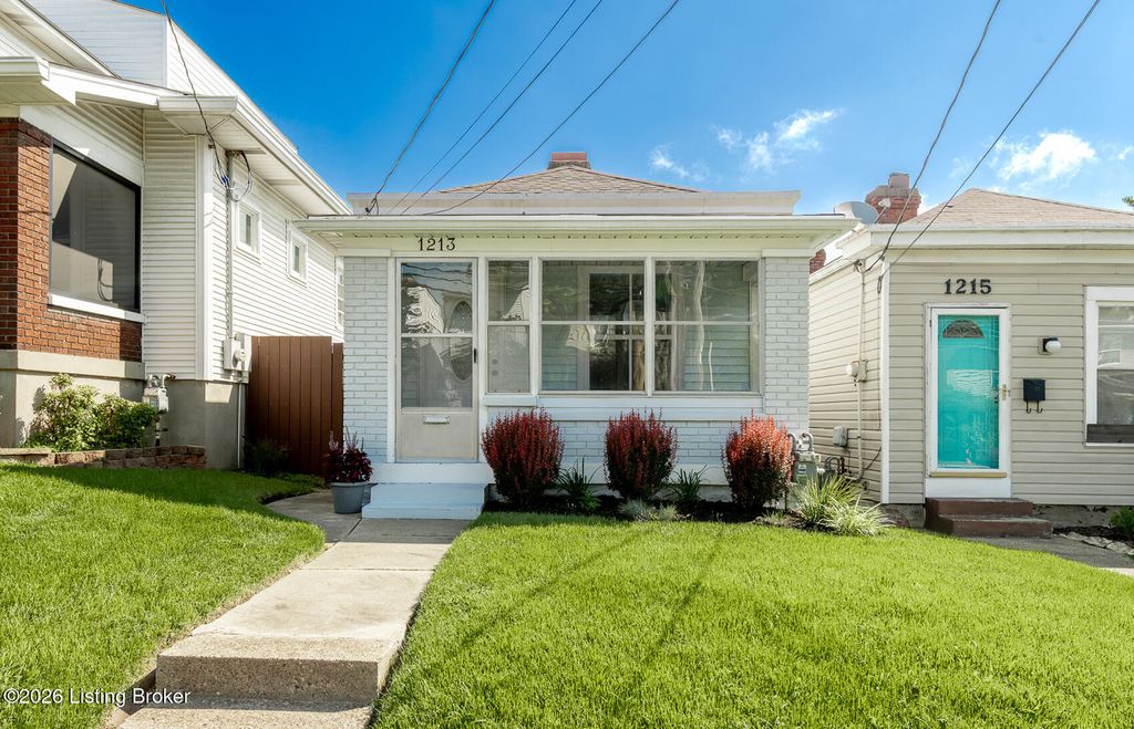 Photo of 1213 Goss Ave, Louisville, KY 40217 (MLS # 1723358)