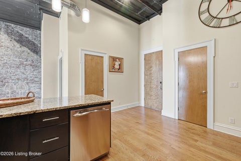 Tiny photo for 415 E Market St #201, Louisville, KY 40202 (MLS # 1729002)