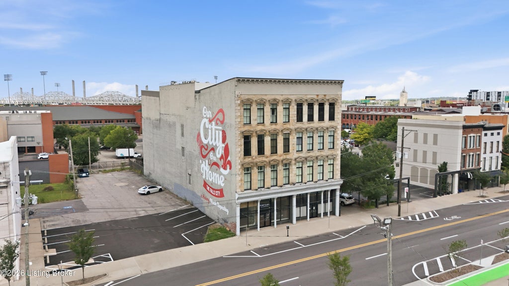 Photo of 415 E Market St #201, Louisville, KY 40202 (MLS # 1729002)