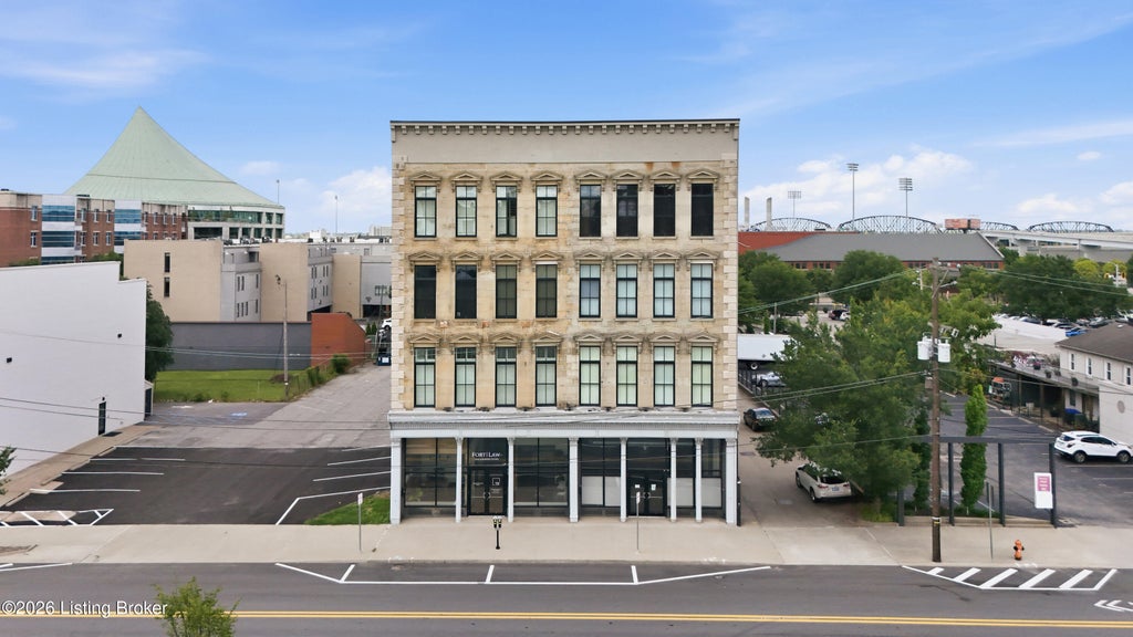 Photo of 415 E Market St #201, Louisville, KY 40202 (MLS # 1729002)