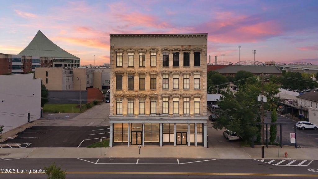 Photo of 415 E Market St #201, Louisville, KY 40202 (MLS # 1729002)