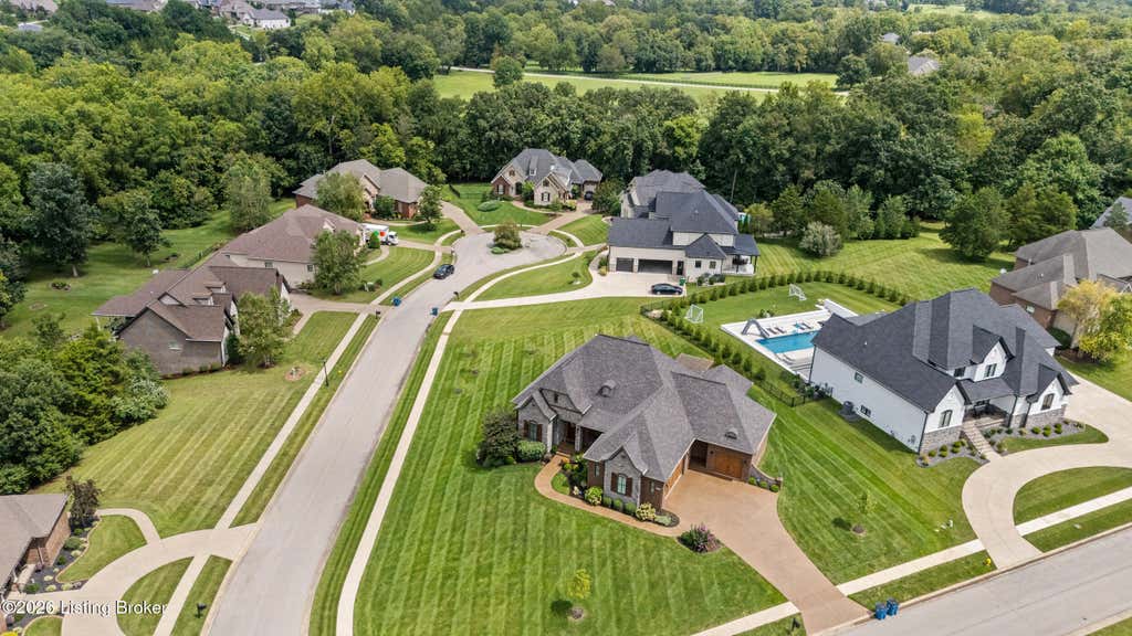 Photo of 18101 Bellavista Pl, Louisville, KY 40245 (MLS # 1726960)