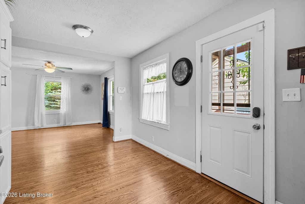 Photo of 1110 Lehigh Ave, Louisville, KY 40215 (MLS # 1725244)