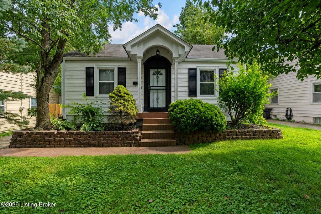 Photo of 1110 Lehigh Ave, Louisville, KY 40215 (MLS # 1725244)
