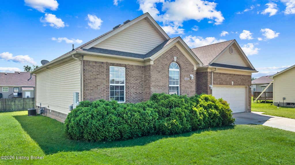 Photo of 4223 Southern Farm Blvd, Louisville, KY 40216 (MLS # 1726356)