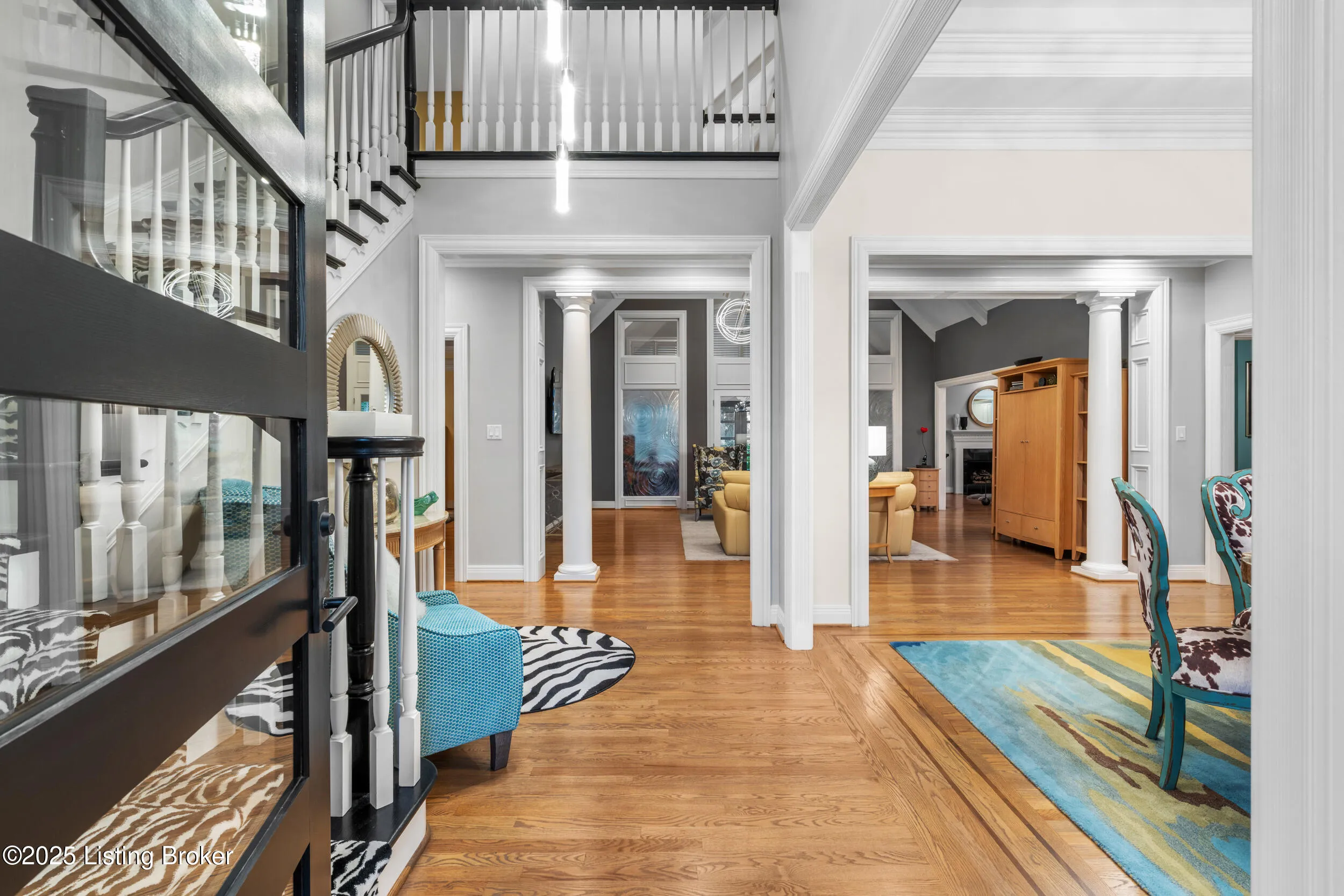 Louisville, Kentucky 40205, United States, 4 Bedrooms Bedrooms, ,5 BathroomsBathrooms,Residential,Active,216930