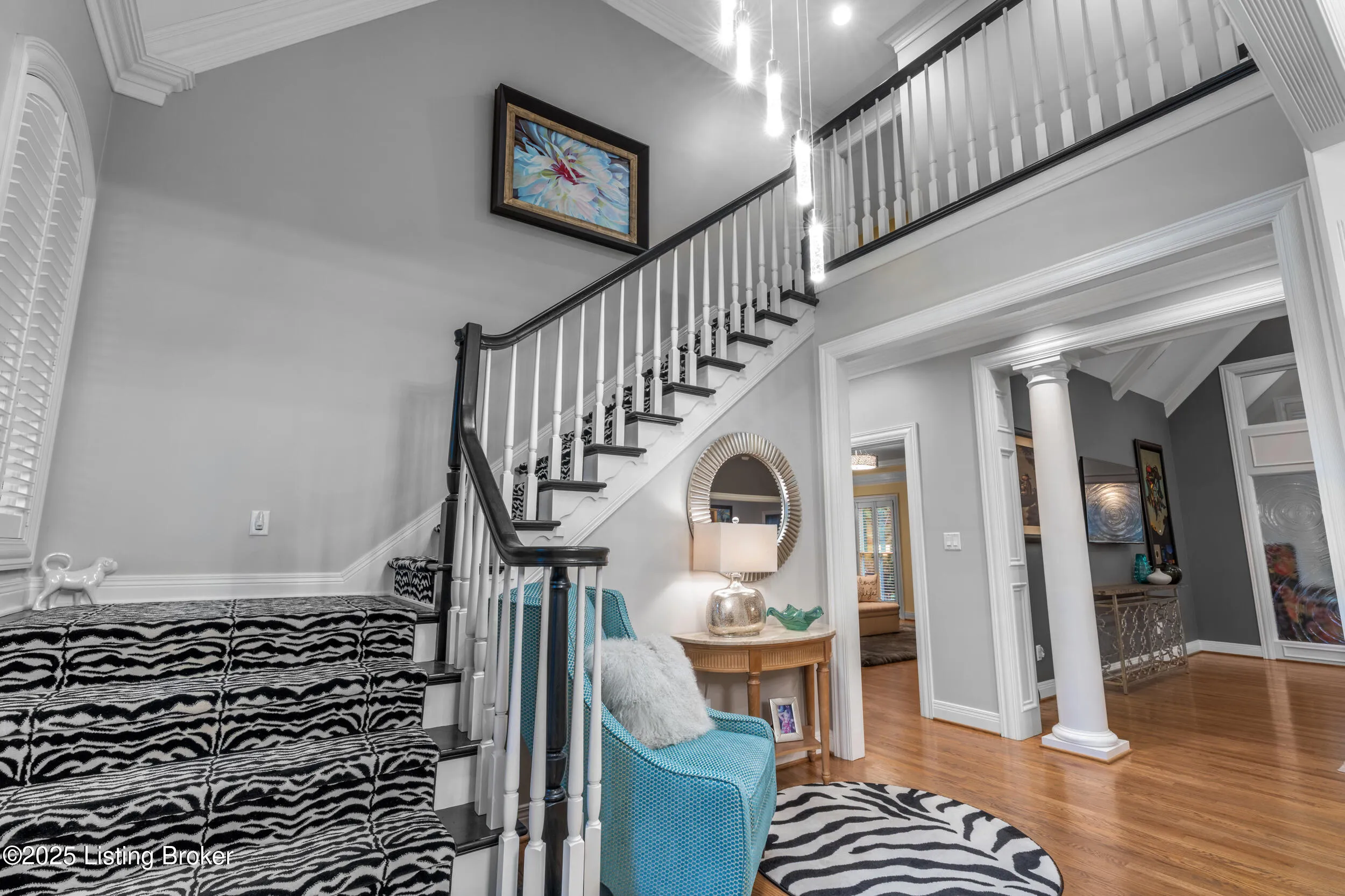 Louisville, Kentucky 40205, United States, 4 Bedrooms Bedrooms, ,5 BathroomsBathrooms,Residential,Active,216930