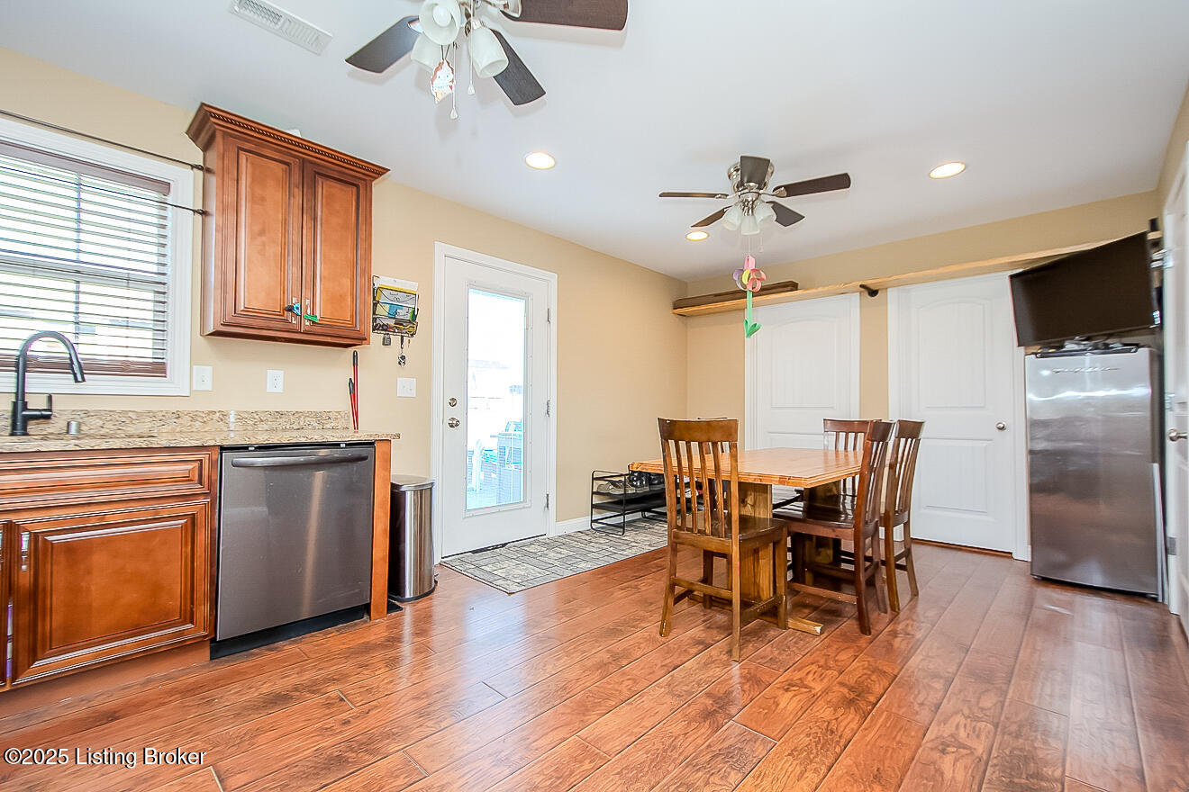 217 Sycamore Dr, Taylorsville, Pennsylvania image 8