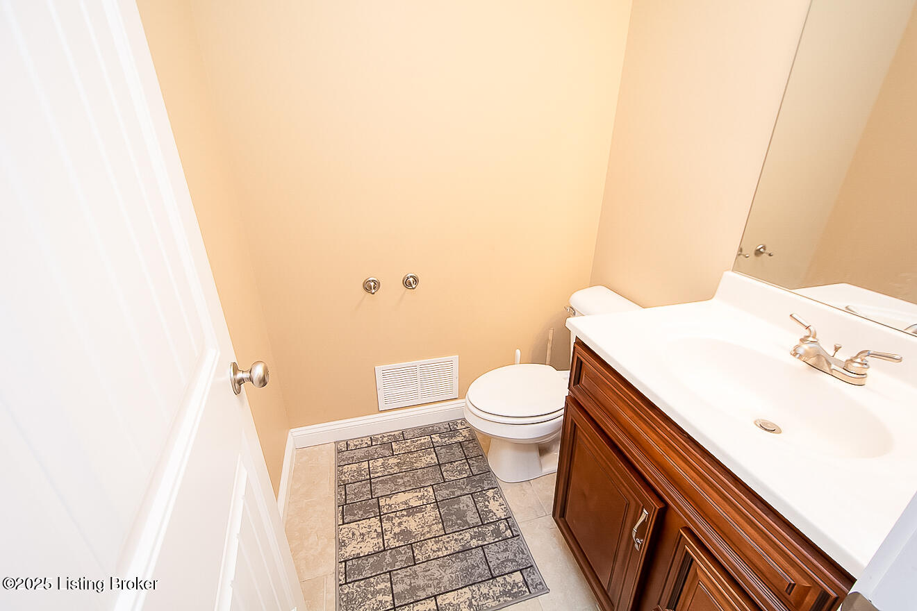 217 Sycamore Dr, Taylorsville, Pennsylvania image 11