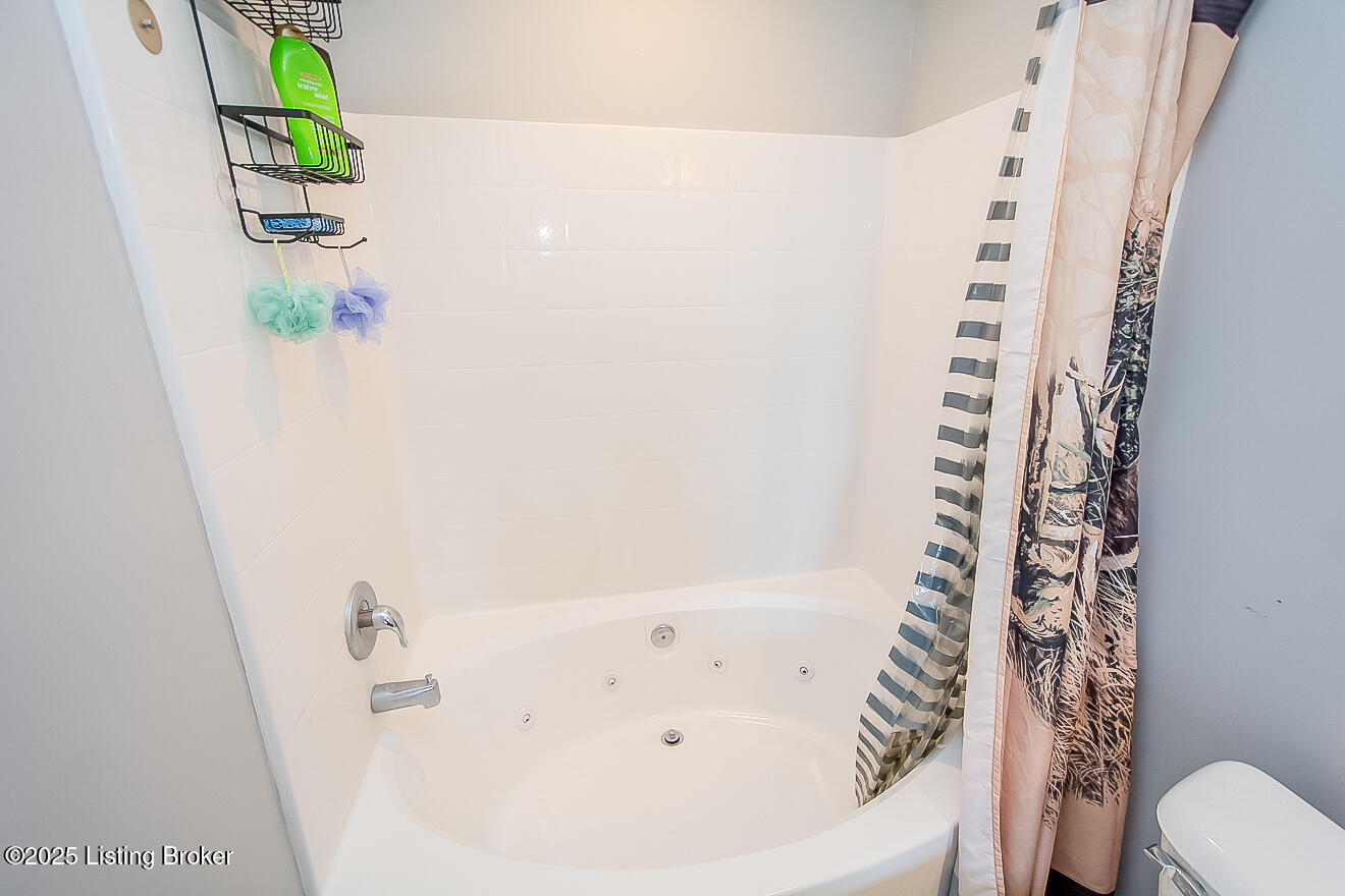 217 Sycamore Dr, Taylorsville, Pennsylvania image 16