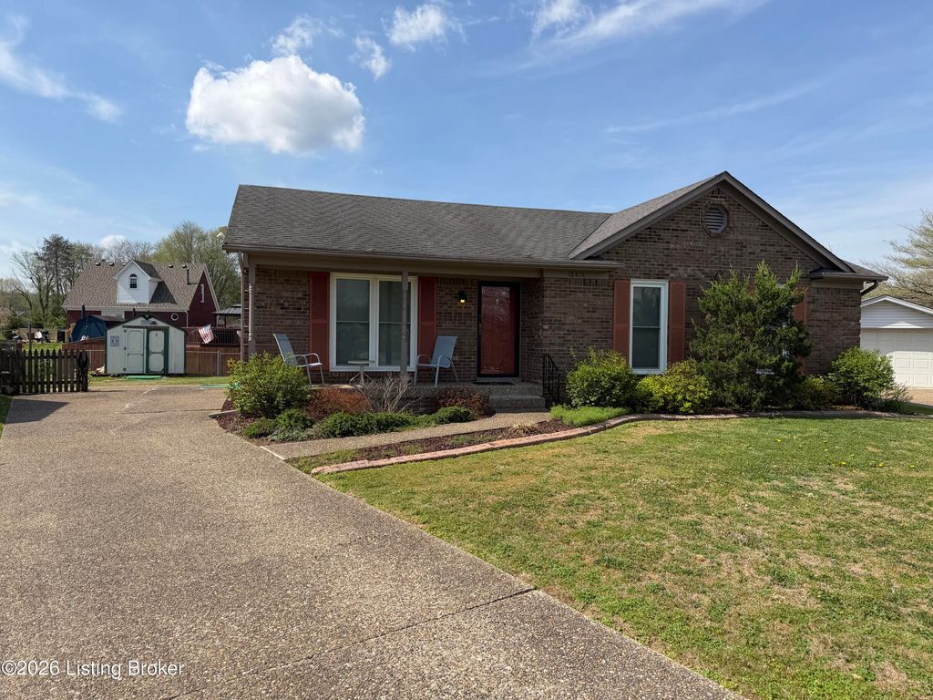 Photo of 10416 Duke Ct, Fairdale, KY 40118 (MLS # 1713969)