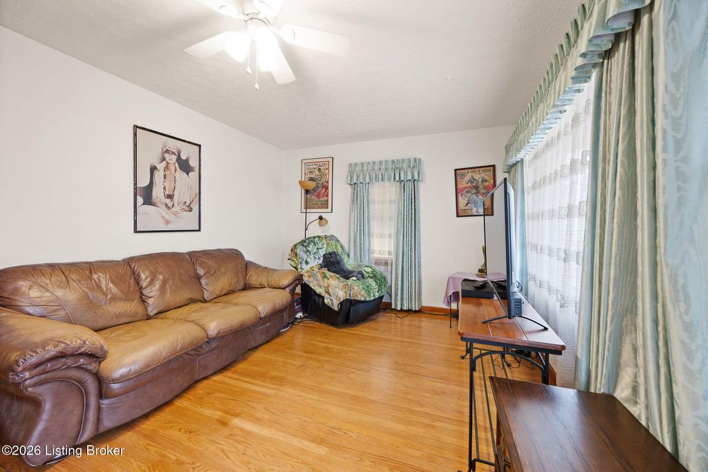 Photo of 10711 Alberta Dr, Fairdale, KY 40118 (MLS # 1708725)