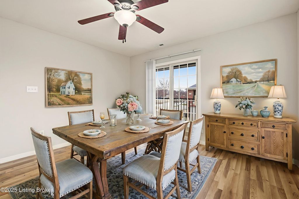 Photo of 7821 Pleasure Walk Cir, Louisville, KY 40258 (MLS # 1705481)