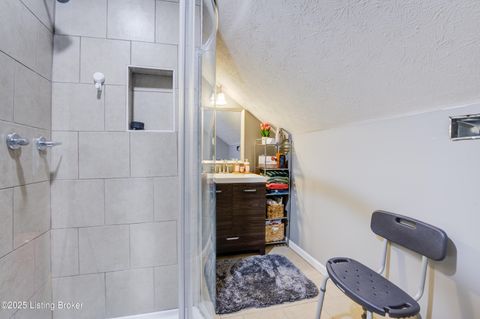 Tiny photo for 911 S 32nd St, Louisville, KY 40211 (MLS # 1708757)