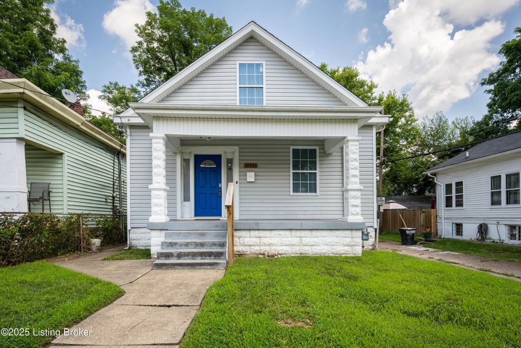 Photo of 911 S 32nd St, Louisville, KY 40211 (MLS # 1708757)