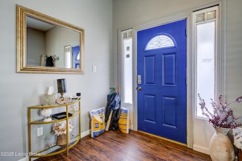 Tiny photo for 911 S 32nd St, Louisville, KY 40211 (MLS # 1708757)