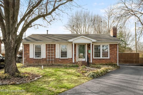Photo of 2901 Butler Ct, Louisville, KY 40218 (MLS # 1707045)