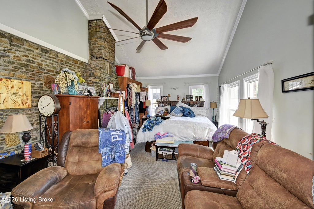 Photo of 5217 Maple Spring Dr, Louisville, KY 40229 (MLS # 1732876)