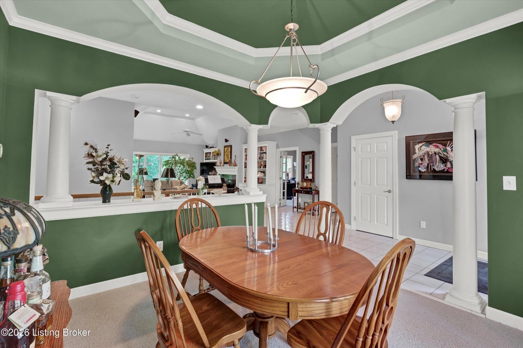 Photo of 2710 Razor View Ct, Louisville, KY 40299 (MLS # 1724728)