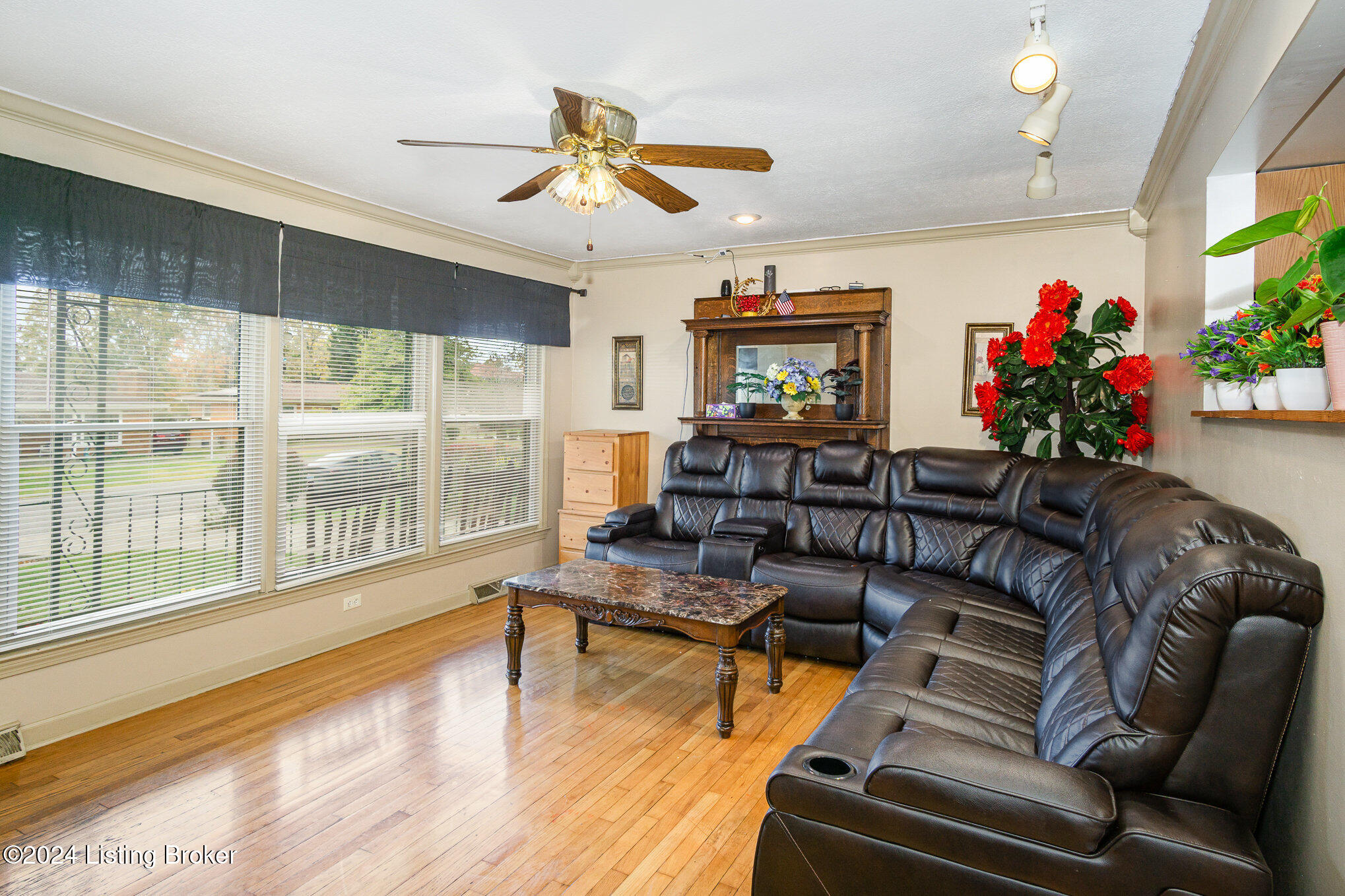 6113 Princess Way, Louisville, Kentucky image 2