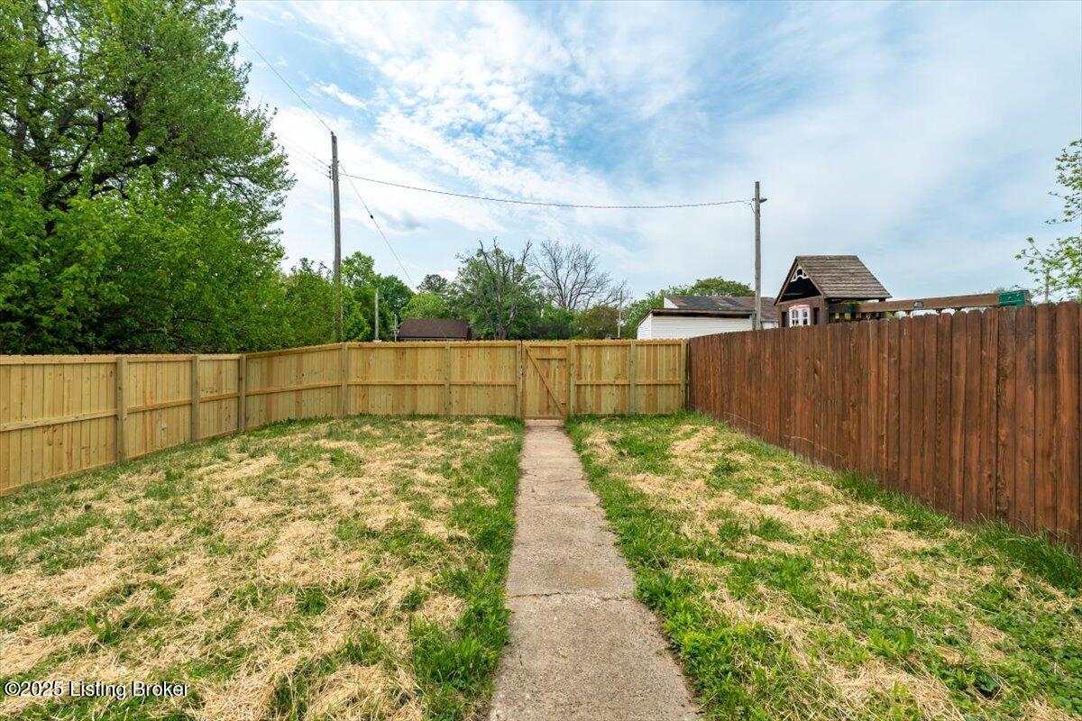 2632 Woodland Ave, Louisville, Pennsylvania image 18