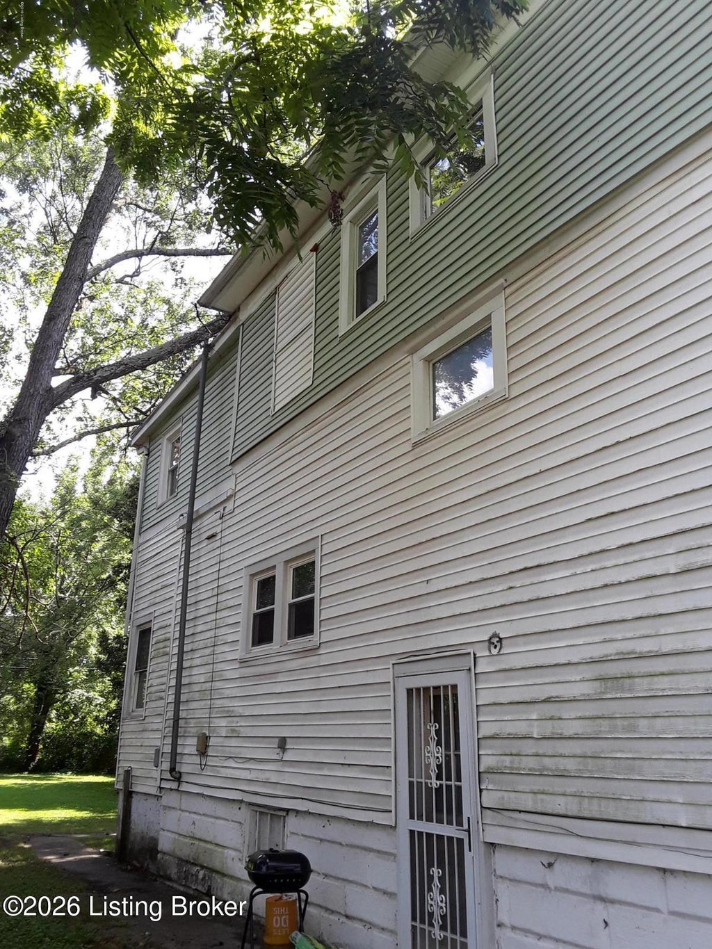 Photo of 3638 River Park Dr, Louisville, KY 40211 (MLS # 1724213)