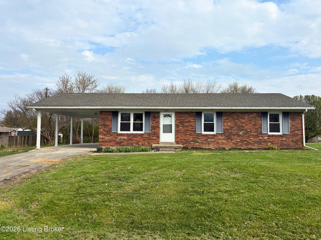 Photo of 604 Keeneland Dr, Bardstown, KY 40004 (MLS # 1712948)