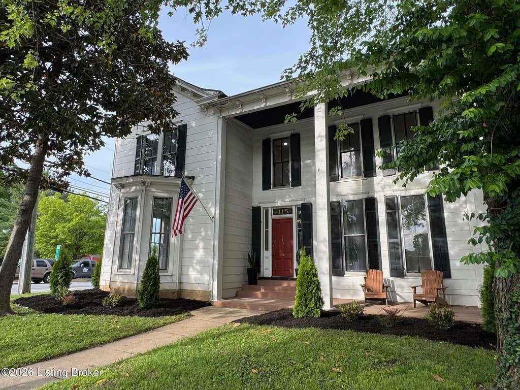 Photo of 115 N 1st Ave, La Grange, KY 40031 (MLS # 1722464)